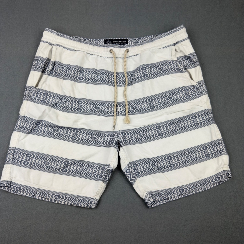 American Eagle Mens XL White Navy Blue Tribal Stripe Drawstring Cotton Shorts